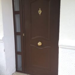 Puerta-entrada-hierro-scaled