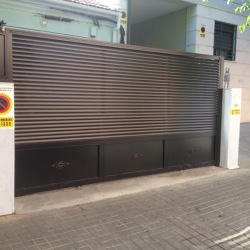 Puerta-hierro-carruajes